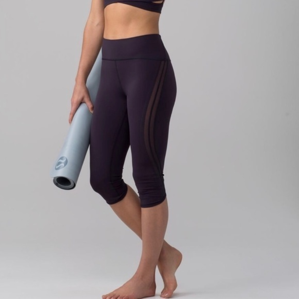 Lululemon Boysenberry‎ Sun Setter Crop Leggings